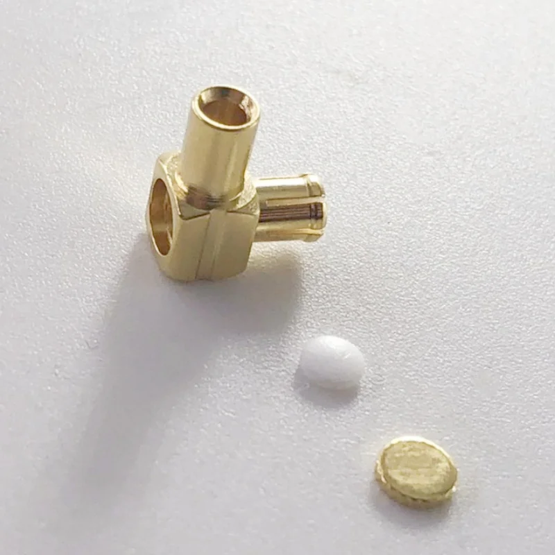 RF Coaxial MCX Male Right Angle Connector for .086'' Cable - Image 4